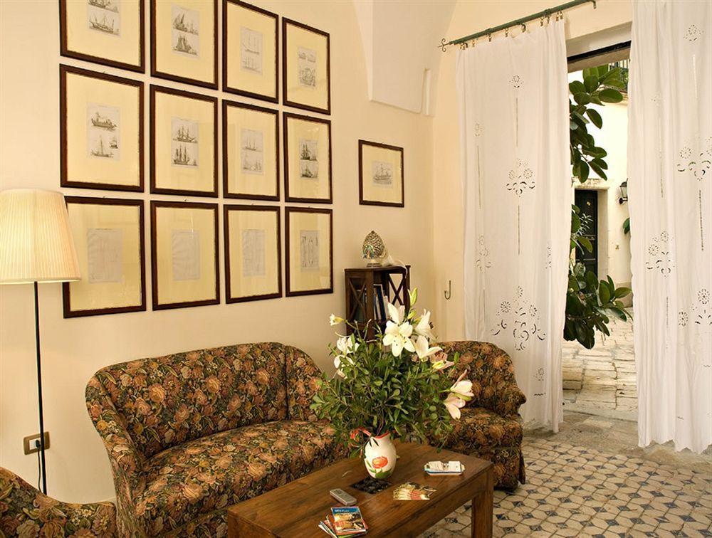 Palazzo Bernardini Suites Lecce Extérieur photo