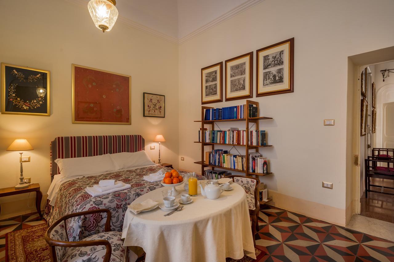 Palazzo Bernardini Suites Lecce Extérieur photo