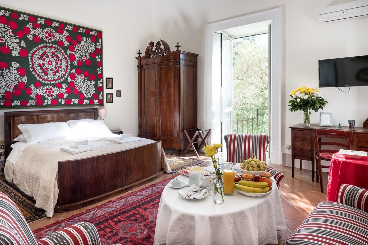 Palazzo Bernardini Suites Lecce Extérieur photo